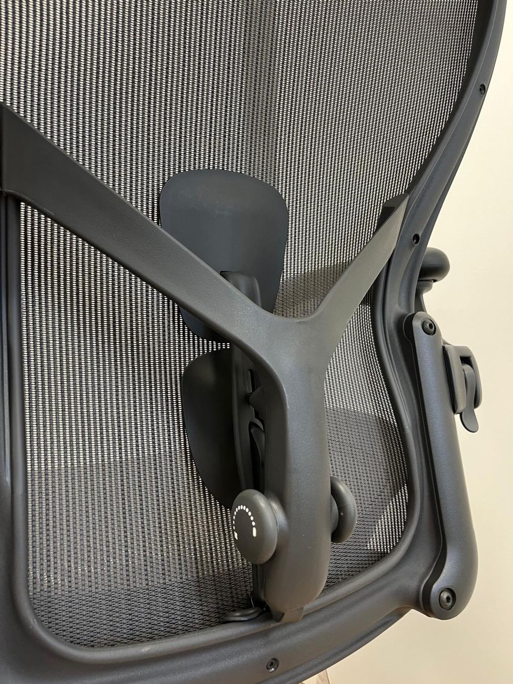 Herman Miller Sedie: Herman Miller Aeron Remastered Full Option Größe C – Usato da Purmerend venduto da Offeco 6