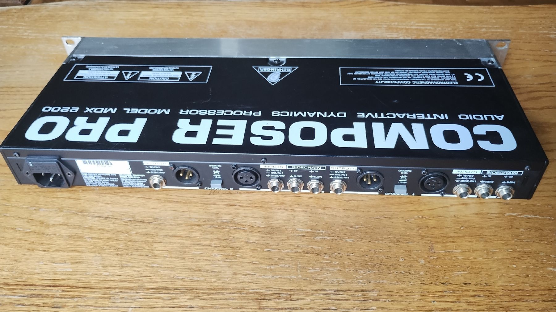 Compressori: BEHRINGER Composer Pro Kompressor – Usato da Nussbaumen AG venduto da off_6rdl 1