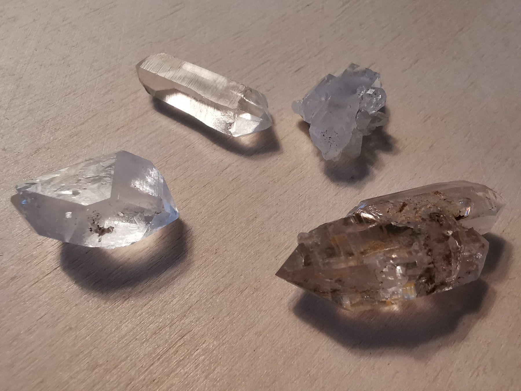 Minerali & Pietre curative: 4 interessante Kristallstufen / Doppelender – Nuovo e nell'imballaggio originale da Dierikon venduto da Buntspecht-10 7