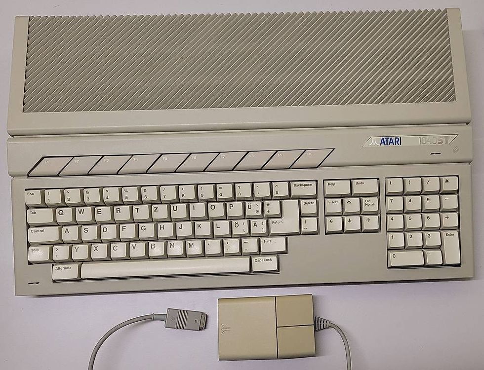 Atari 1040STF / Monitor SM124 / Megafile 30 | Kaufen auf Ricardo