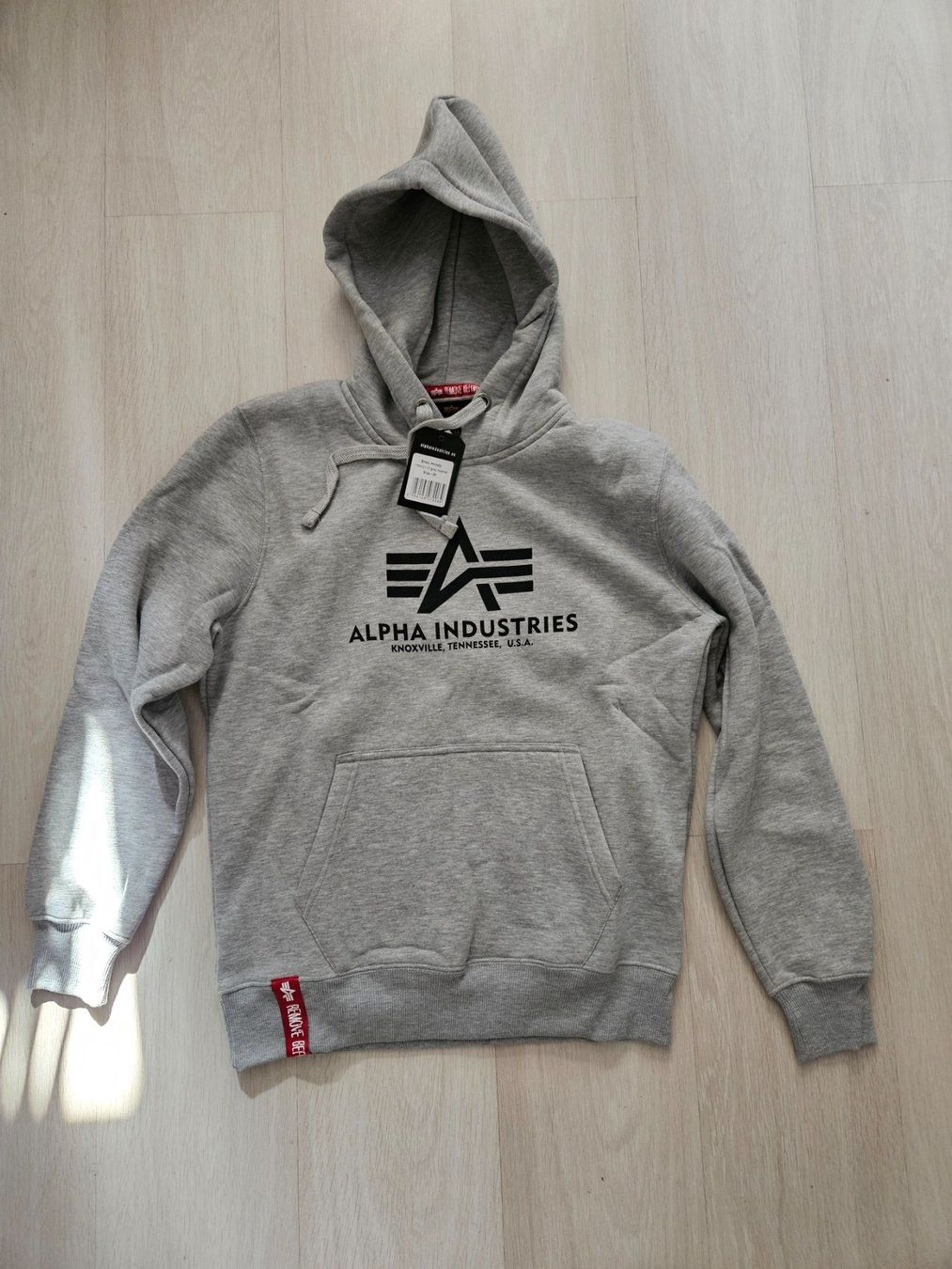 Alpha Industries Maglioni & Felpe: Alpha Industries Basic Hoodie M Grey Heather NEU – Nuovo e nell'imballaggio originale da Düdingen venduto da BluePalm