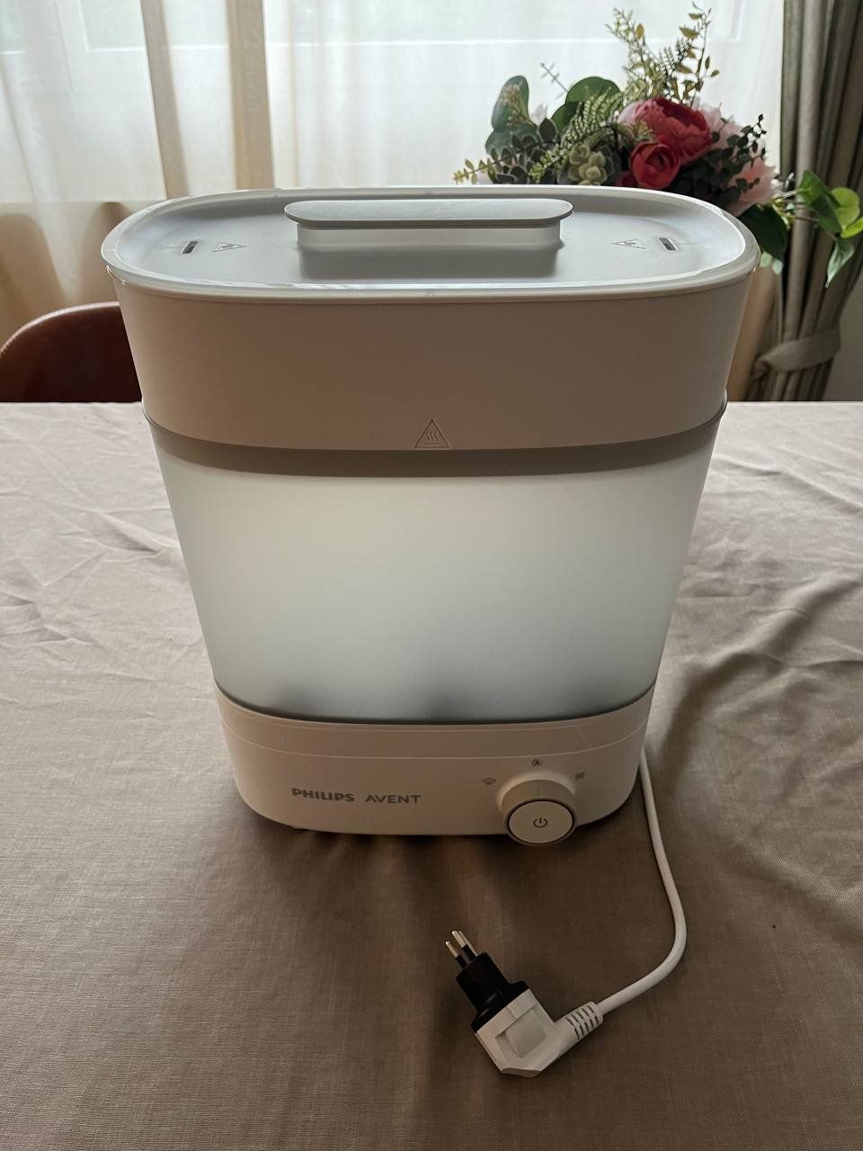 Philips Baby-Mahlzeiten: Philips Avent Sterilisator – Gebraucht aus Zug von arthur1337
