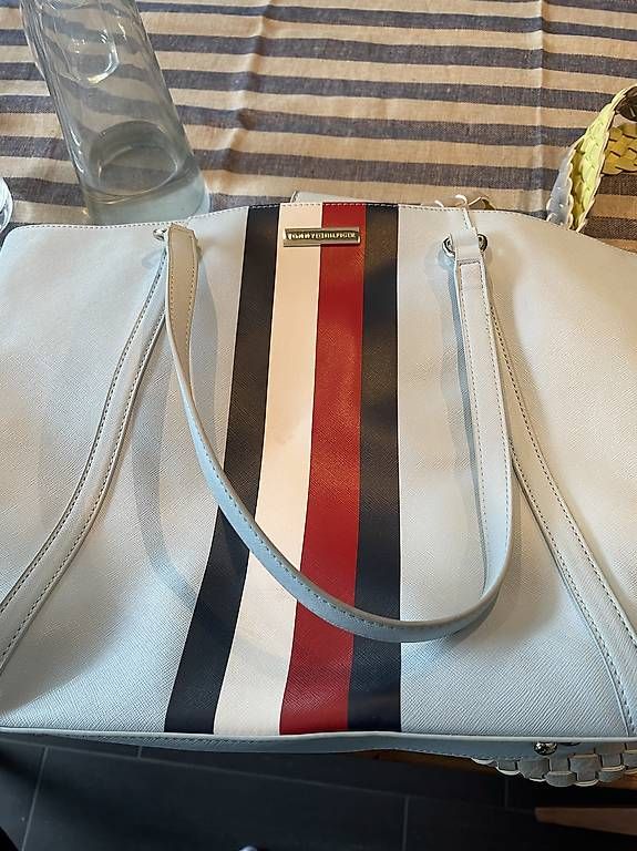 Borse da donna: Shopper tommy hilfiger – Usato da Rütihof venduto da sus_6r5m 2