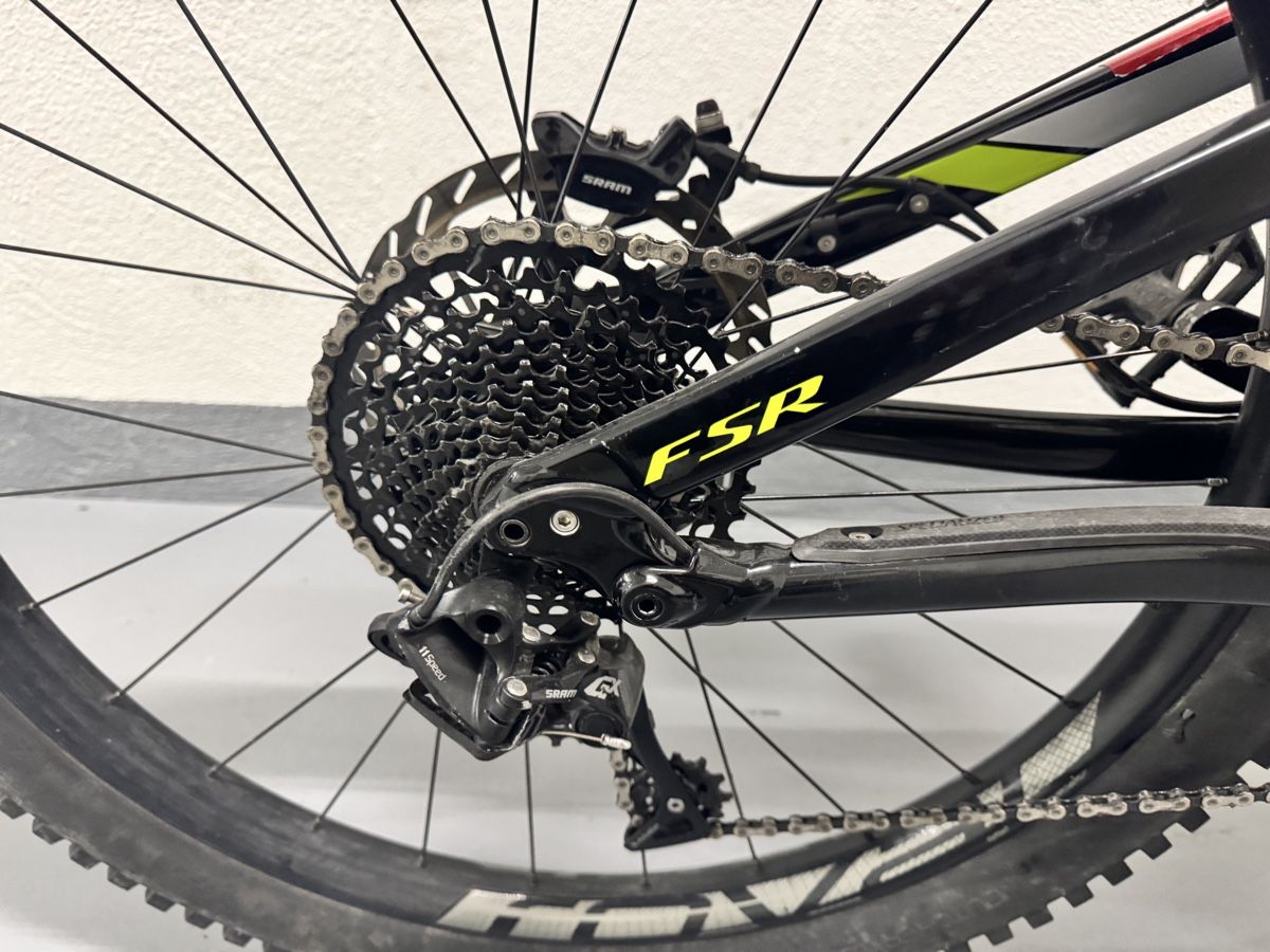 Specialized Velos: Specialized Turbo LEVO  – Gebraucht aus volketswil von A-E-Bikes 1