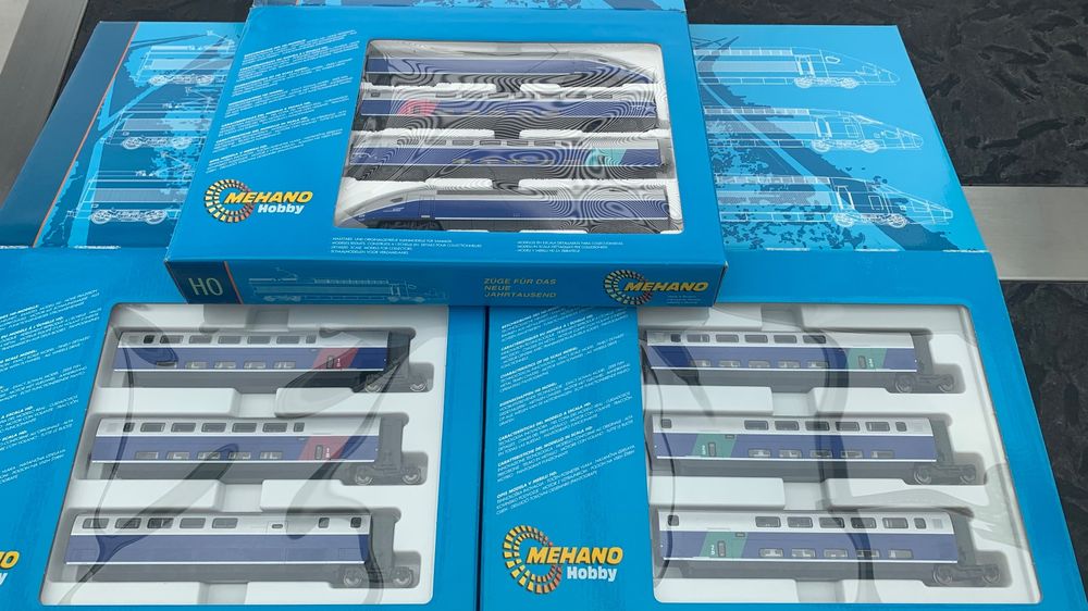 Mehano H0 - Rame automotrice (1) - TGV Duplex 4 pièces avec graffitis
