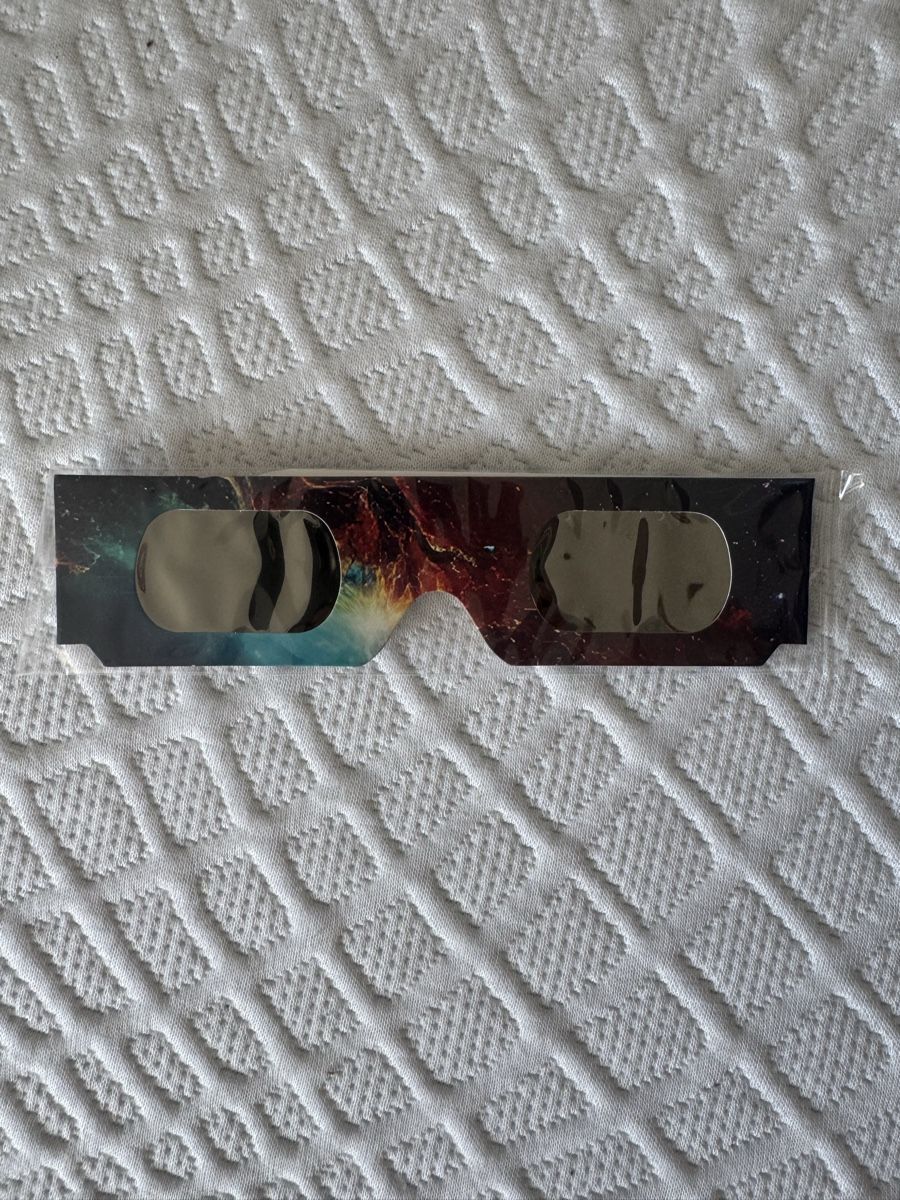 Brillen & Gläser: Sonnenfinsternis Brille  – Neu und originalverpackt aus Kreuzlingen von eik_6cc8