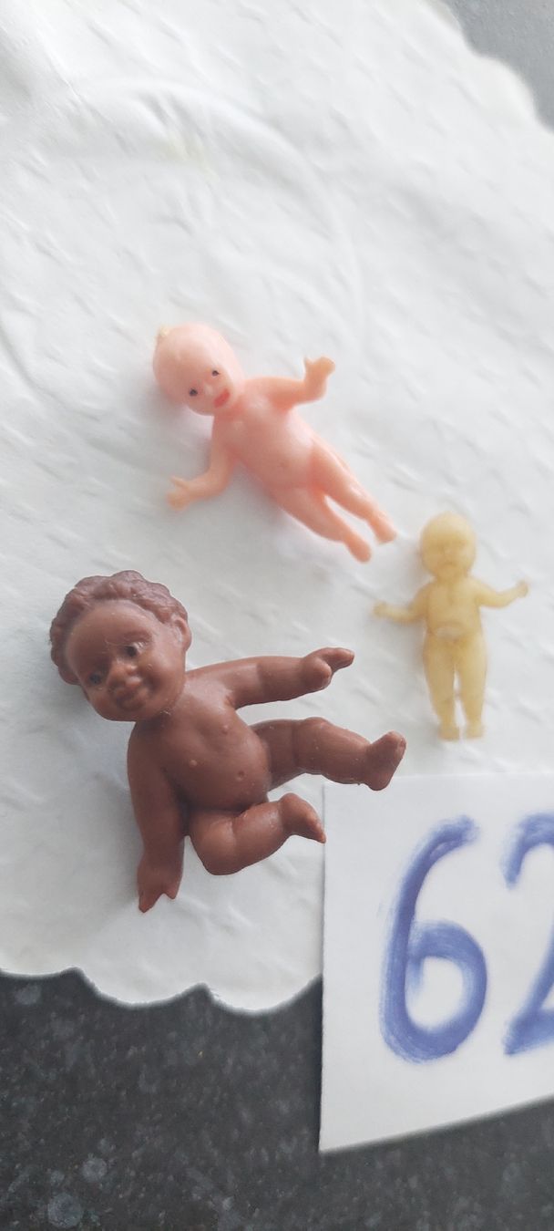Giocattoli: 3 Miniaturen Püppchen – Usato da Muri AG venduto da nindo1 9