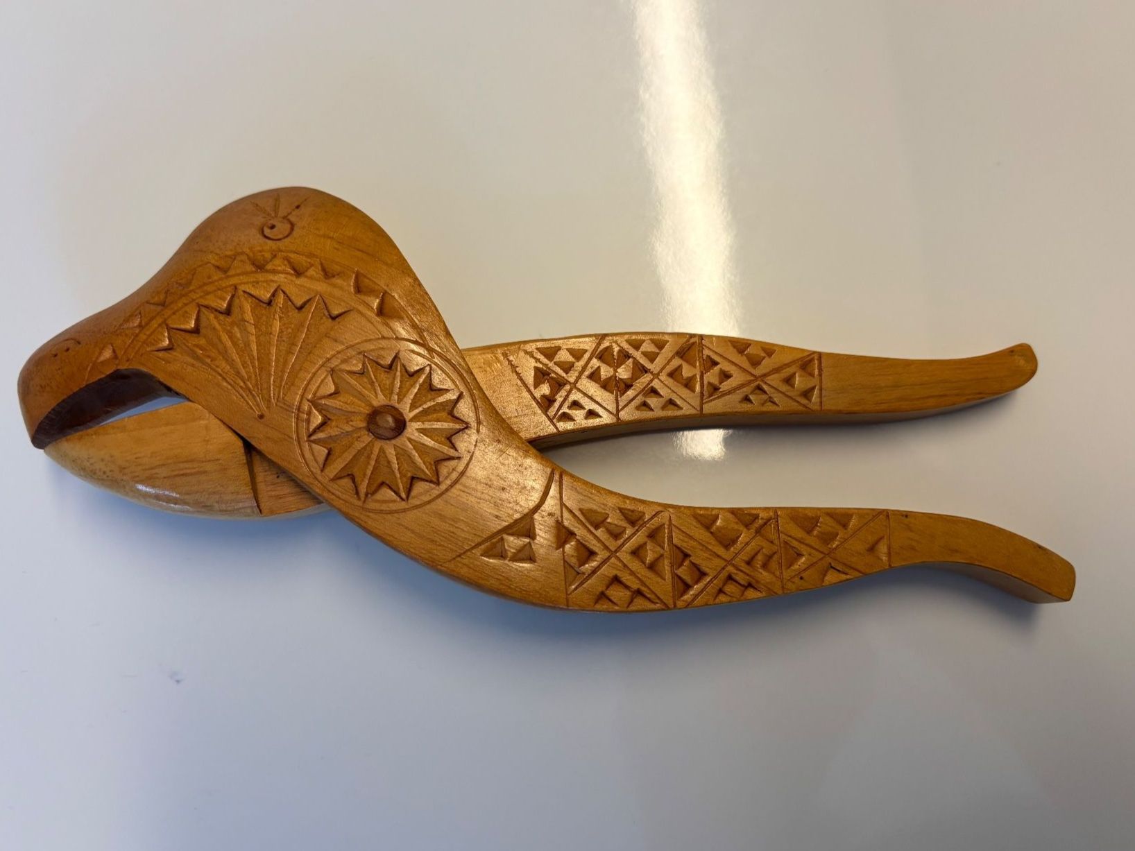 Elettrodomestici da cucina: Vintage Nussknacker aus Holz, Handgeschnitzt – Usato da Horgen venduto da uge_pd5p 1
