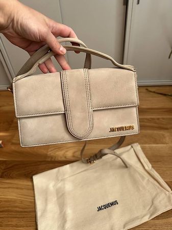 Jacquemus Bambino Le Grand beige, Wildleder