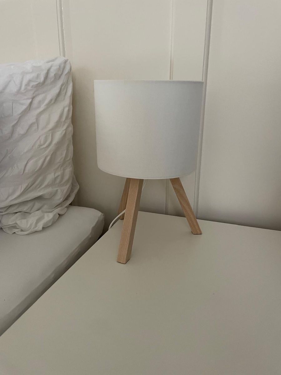 Lampen: Nachttischlampe – Gebraucht aus Jona von yan_sg85 1
