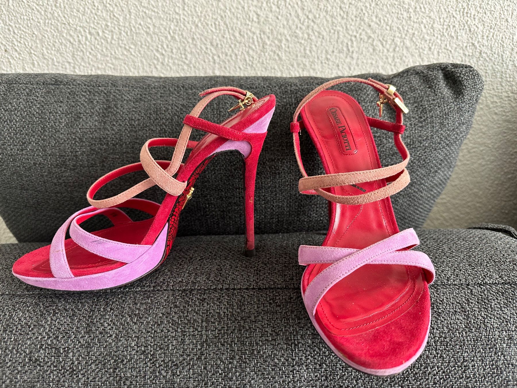 Damenschuhe: Cesare Paciotti Pumps – Gebraucht aus Bäch SZ von ruslena29 2