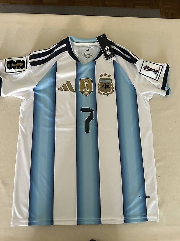 Maillots de corps & Pantalons: De Paul 7 Trikot – D'occasion à Birr par rob_d6wl