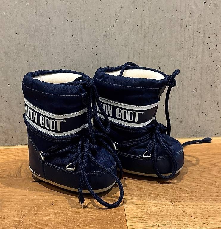 Scarpe per ragazzi: Mini Moon Boot Navy Gr 19/22 – Usato da Kallern venduto da giroud81