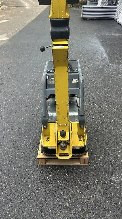 Wacker Neuson Tutte le macchine: Wacker Vibroplatte 400kg – Usato da Menziken venduto da Tairi10 1