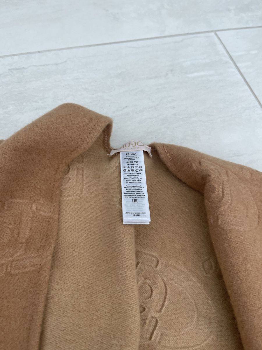 Altro in Moda donna: Poncho/Umhang liu jo one size – Nuovo (secondo la descrizione) da Weisslingen venduto da Spiegelbild0 2