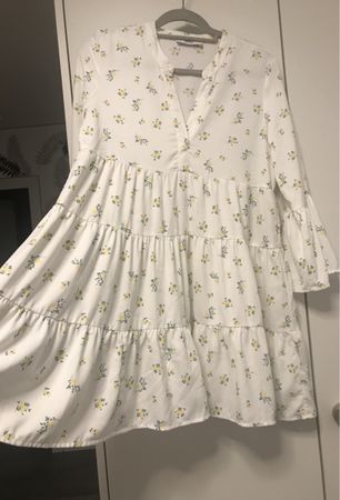 ONLY Blumenkleid weiss Gr. 38 frühlinghaft