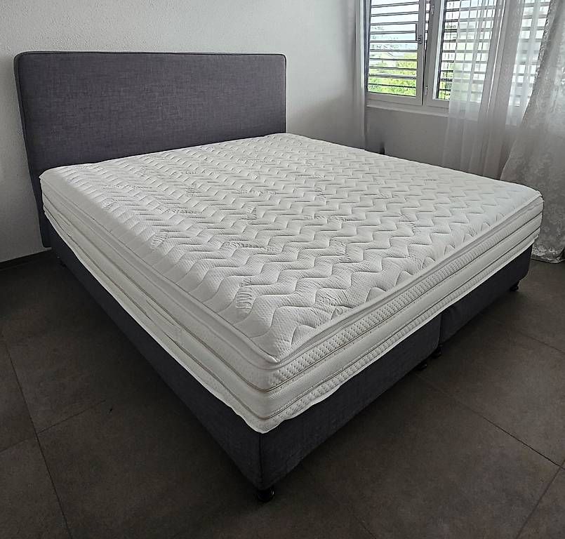 Betten: IKEA Boxspringbett mit Kopfteil - 180x200 cm - dunkelgrau – Gebraucht aus Rothenburg von man_cb7f 1