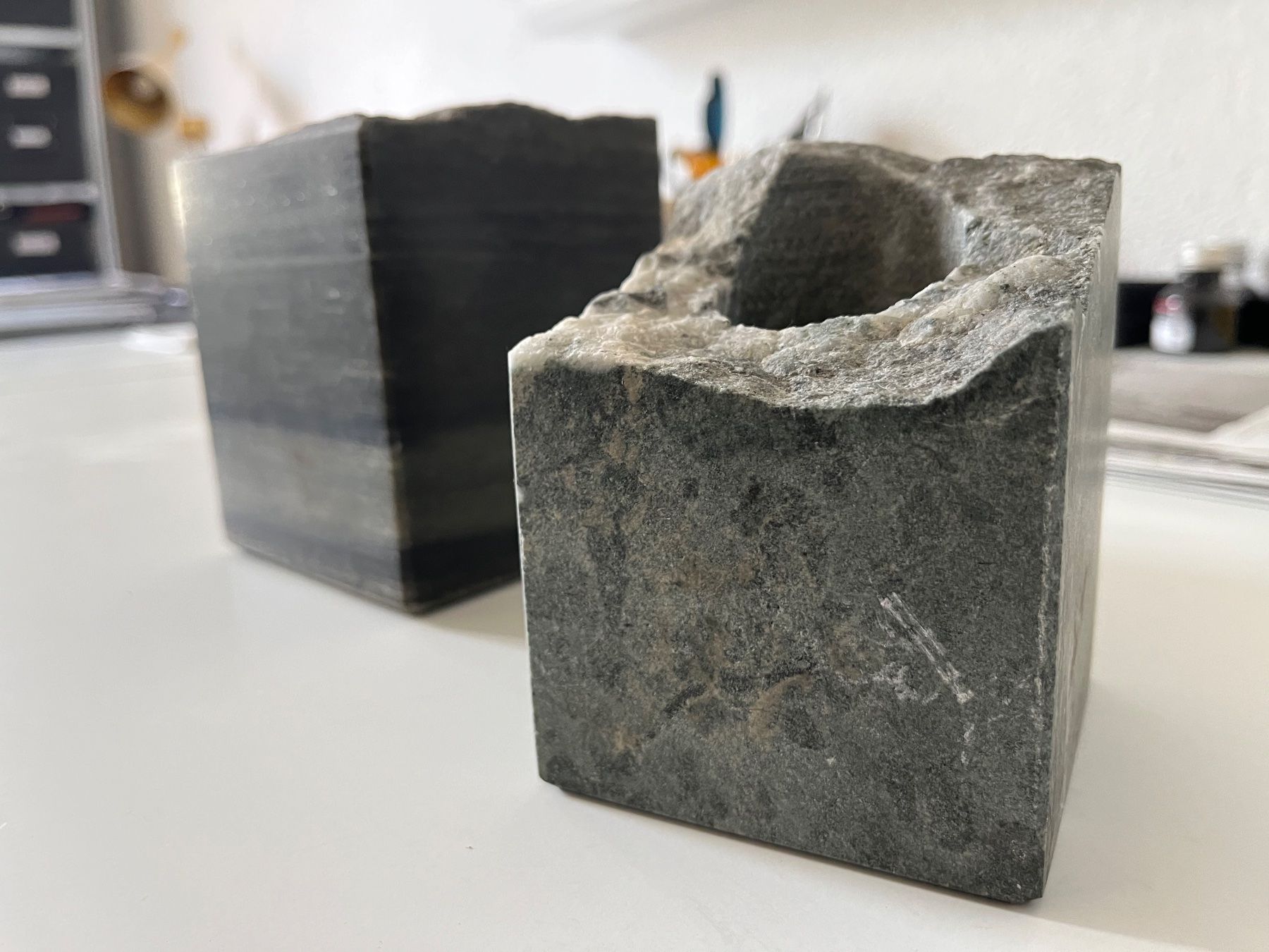 Portacandele: 2 Kerzenhalter aus Stein/Granit – Nuovo (secondo la descrizione) da Bern venduto da The_One_Salesman 2