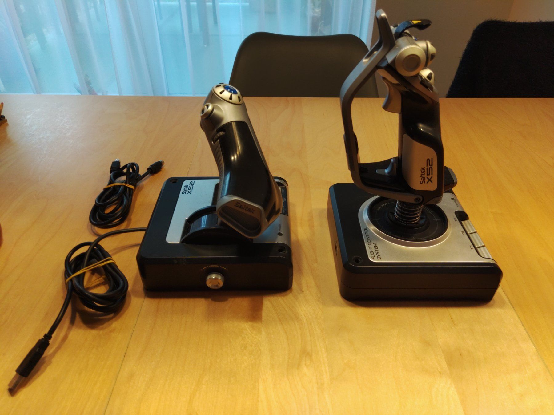 Saitek Controller: Saitek X52 HOTAS Joystick – Gebraucht aus Winterthur von  4
