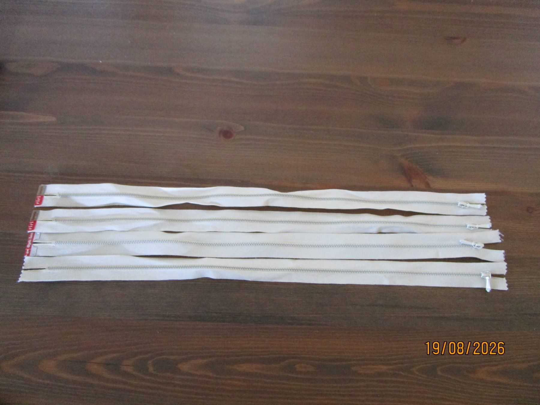 Riri Tessuti: 4  Reissverschlüsse 40cm – Nuovo (secondo la descrizione) da Birmenstorf AG venduto da Edelweiss25 4