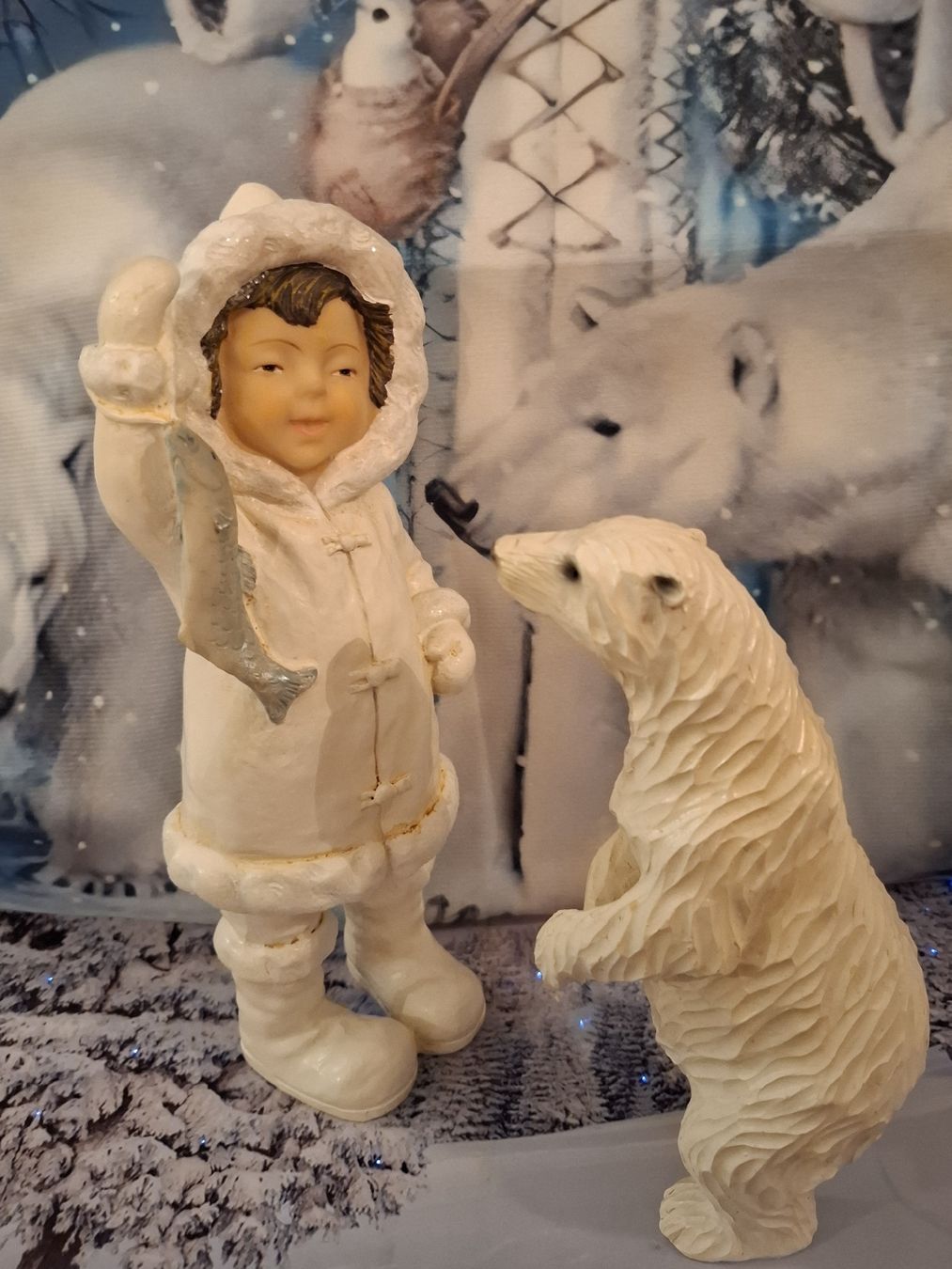 Tutte le decorazioni: ESKIMO MÄDCHEN MIT 2 EISBÄREN UND KISSEN – Nuovo (secondo la descrizione) da Gretzenbach venduto da schibaya 3