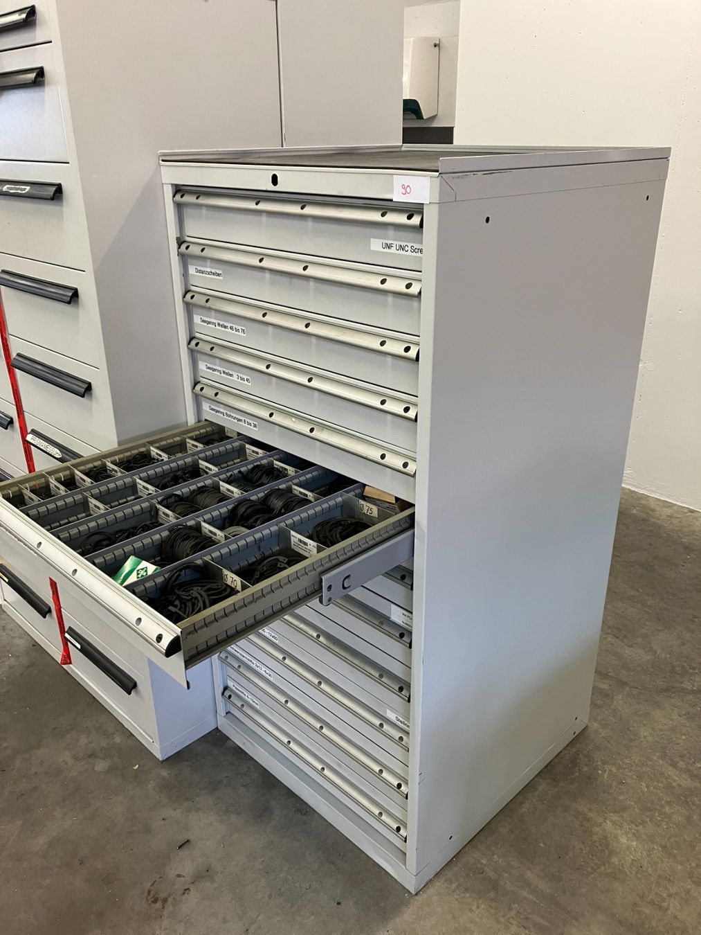 Lista Armadi: LISTA - Schubladenmagazin – Usato da Gamprin-Bendern venduto da AlexM73 1