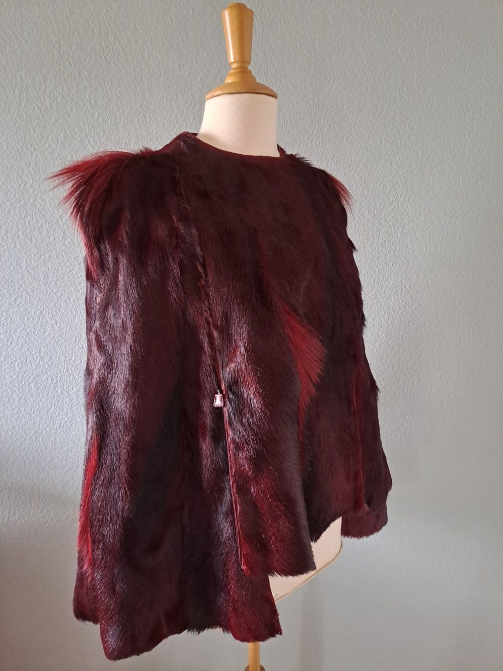 Akris Sonstige Damenmode: Akris Cape Leder/Fell Gr. 36 Runway Piece – Neu (gemäss Beschreibung) aus Romanshorn von awaken 2