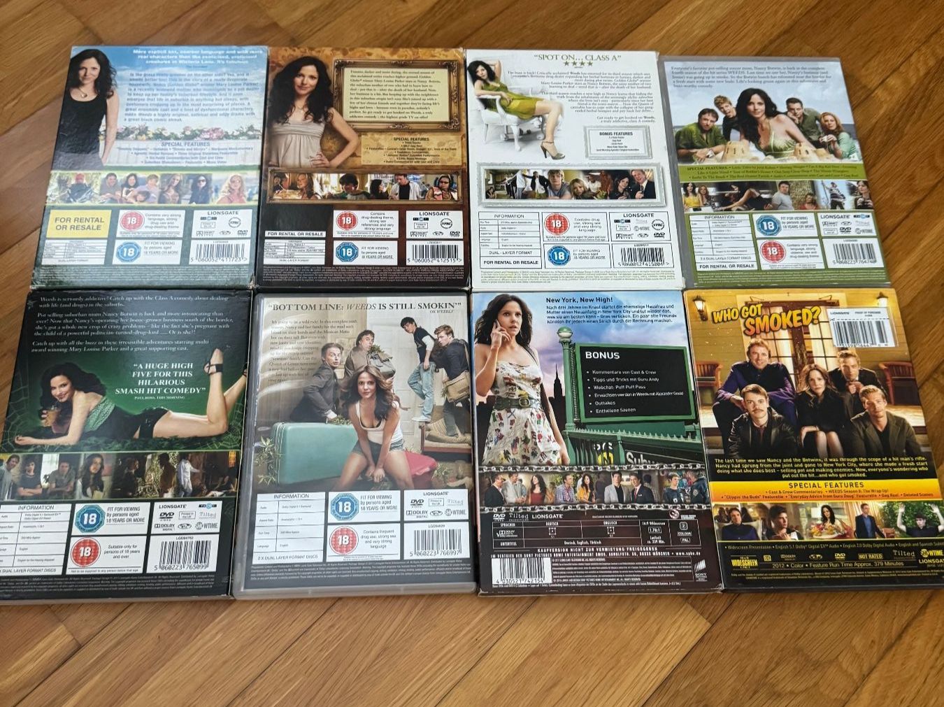 Tutti i DVDs: Weeds - Alle Seasons 1-8 - komplett – Usato da Zuzwil SG venduto da nk_9000 1