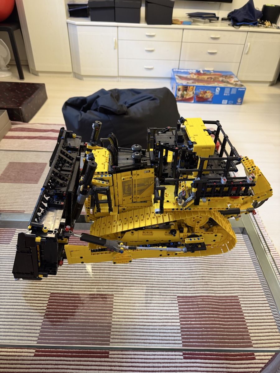 Lego Baukästen: LEGO Technic CAT D11 Bulldozer – Gebraucht aus Fislisbach von dbe_fsw5 1