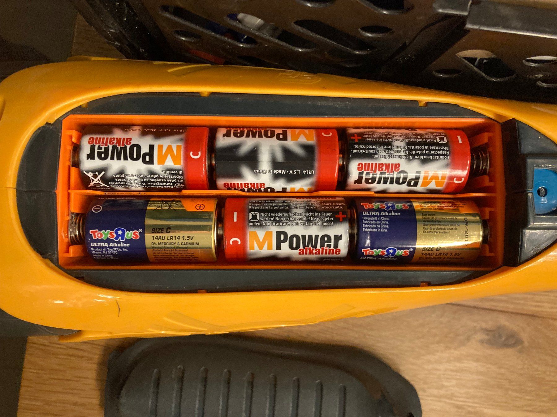Nerf Giocattoli: NERF- Blaster / Batterie betrieben – Usato da Tägerig venduto da Biene101 3