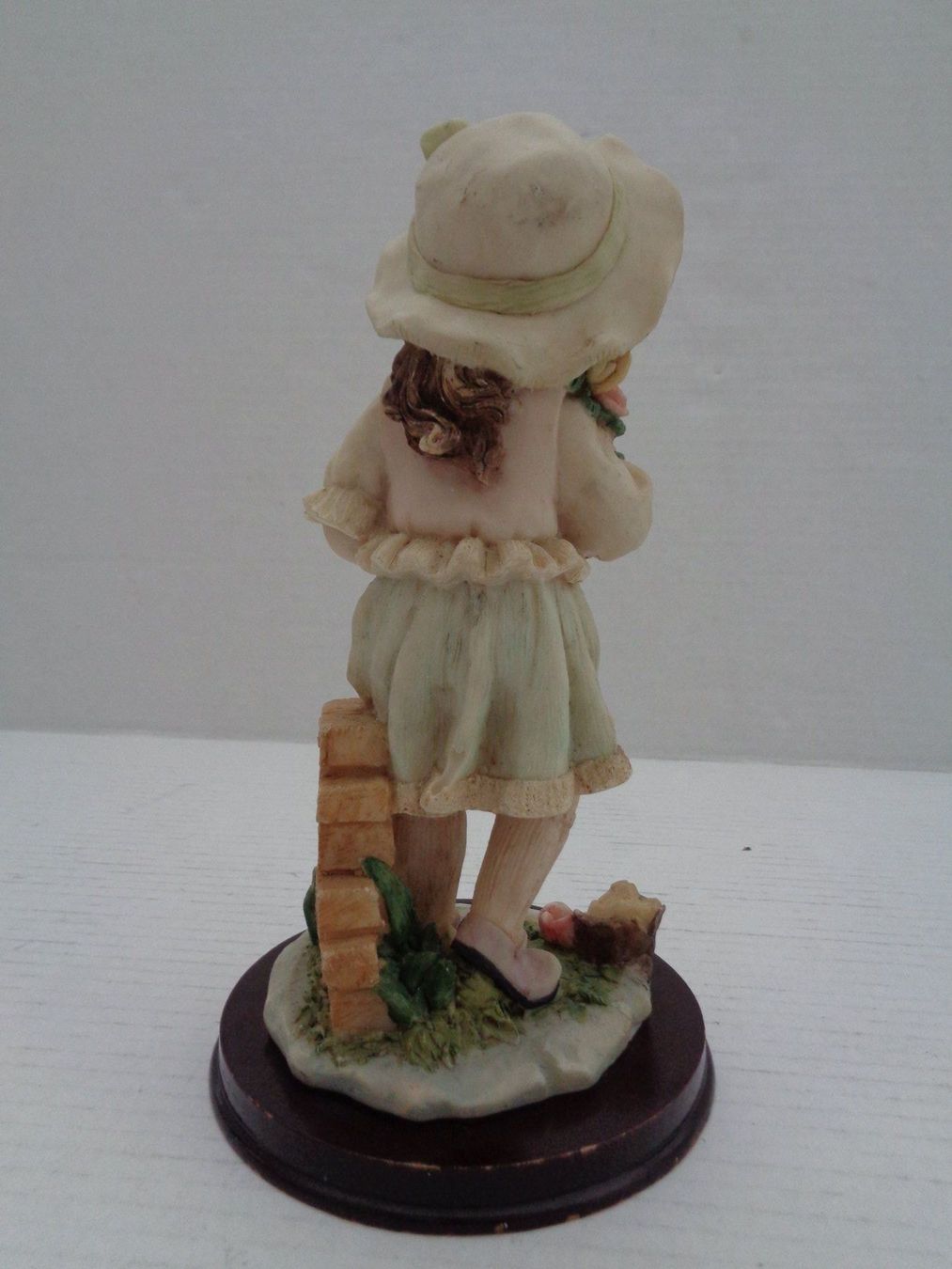 Statuette: 2 Polyresin Figuren auf Sockel Kinder – Usato da Chur venduto da omonia 4