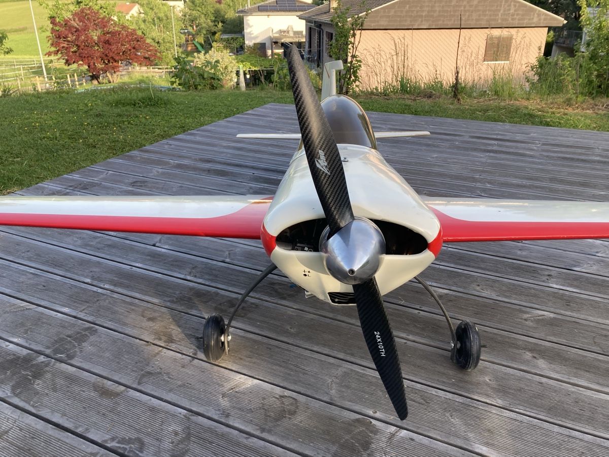 Modellismo RC: Extra 300L – Usato da Alterswil FR venduto da Pjoy 1