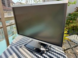 Écran HP Compaq LA2405x 24" 16:10 1920x1200