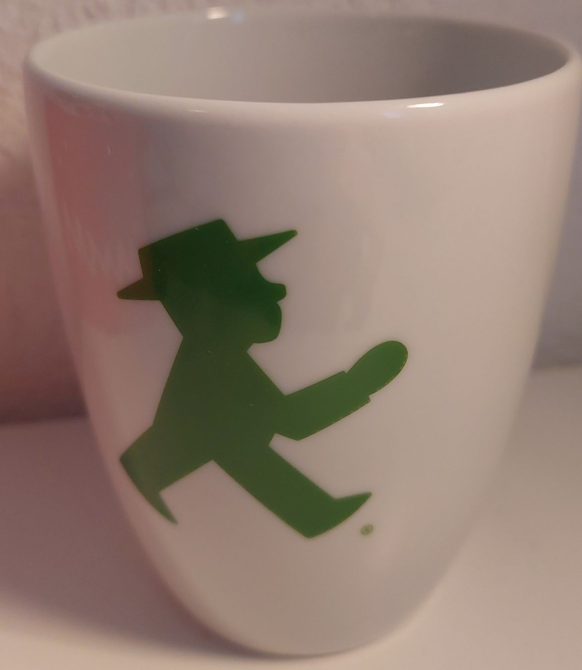Tazze: Originelle Tasse mit grünem Ampelmann – Usato da Embrach venduto da pz78