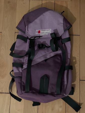 Berghaus Dart 30 Rucksack, Lila - Top Zustand für den Her...