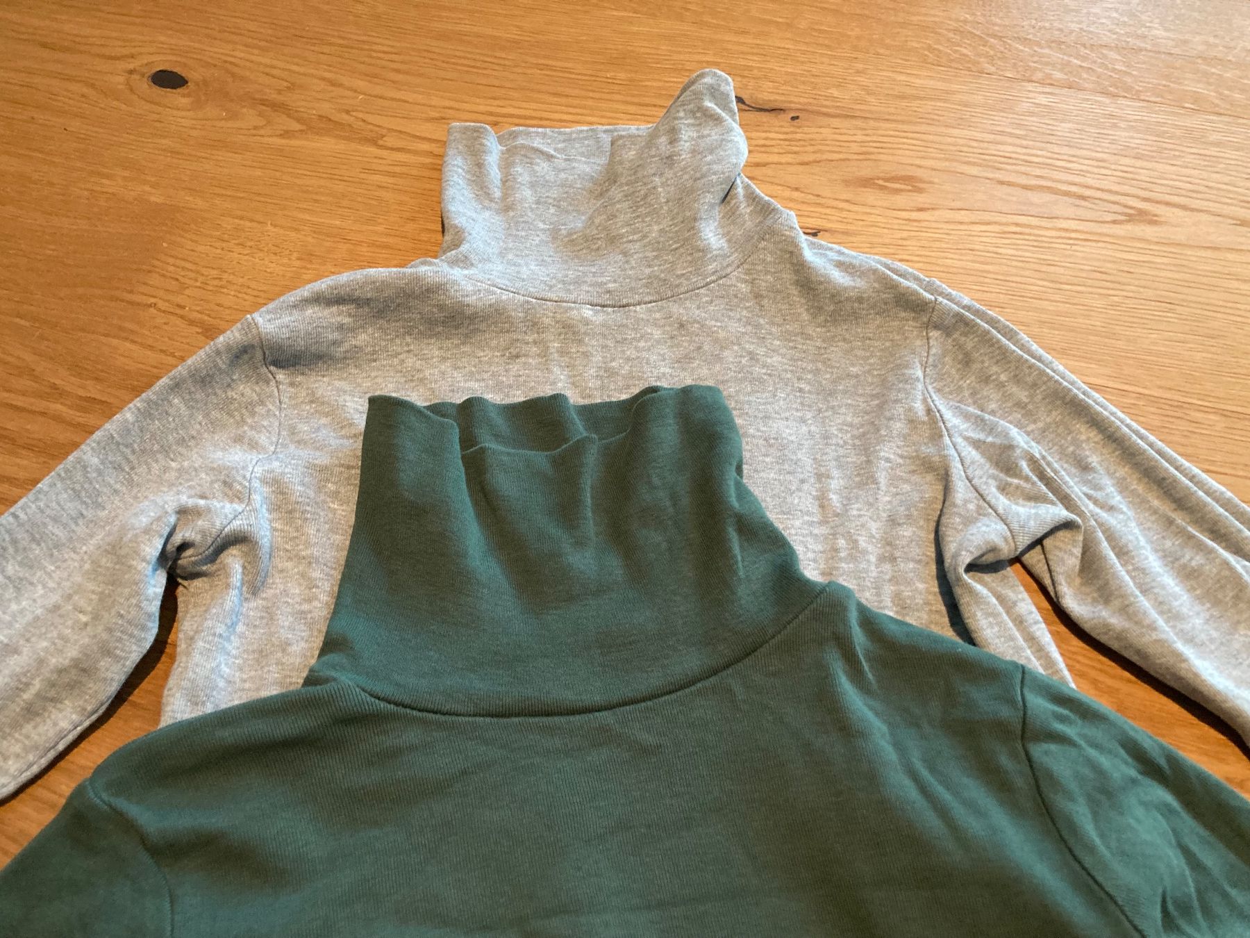 Pullover & Sweatshirts: 2 x Rollkragen Pullover – Gebraucht aus Bülach von Stellina72 1