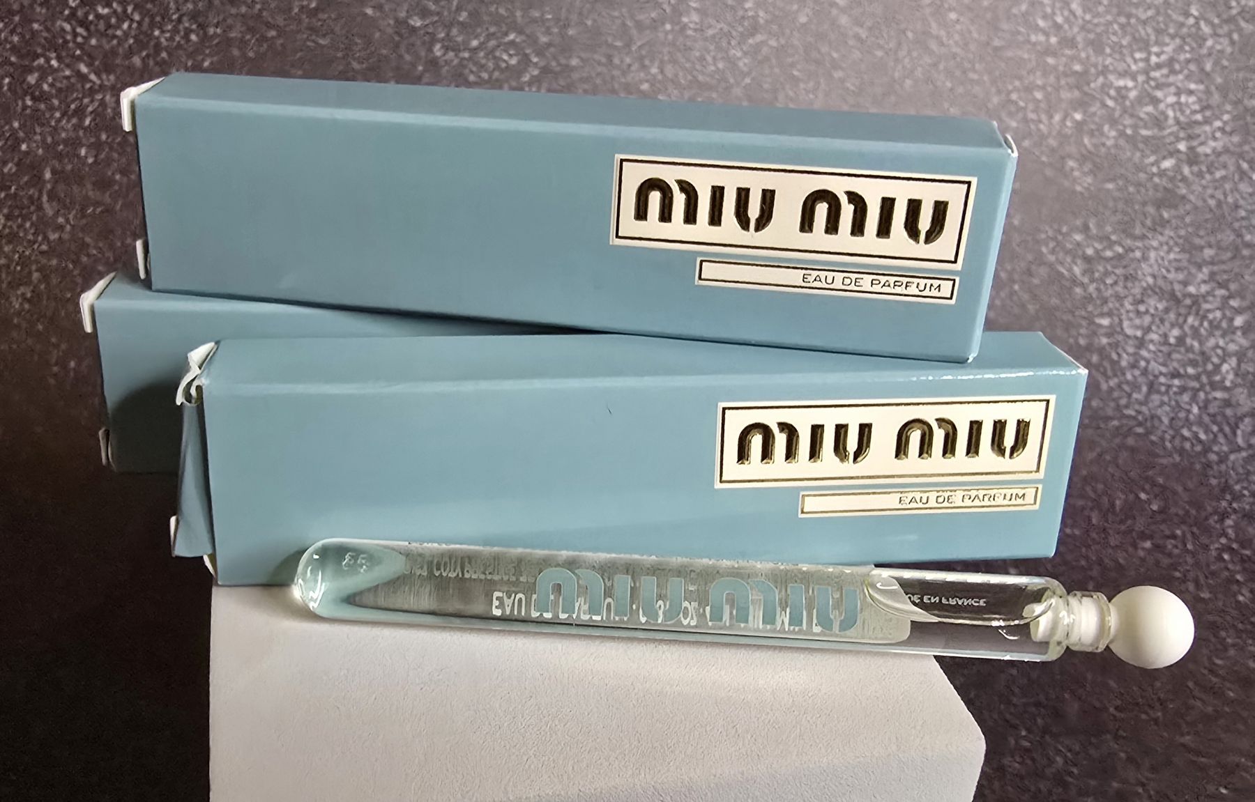 Miu Miu Profumi & Eau de Toilette: Parfüm Miniatur Miu Miu Neu – Nuovo e nell'imballaggio originale da Basel venduto da BeautyqueenbyNB