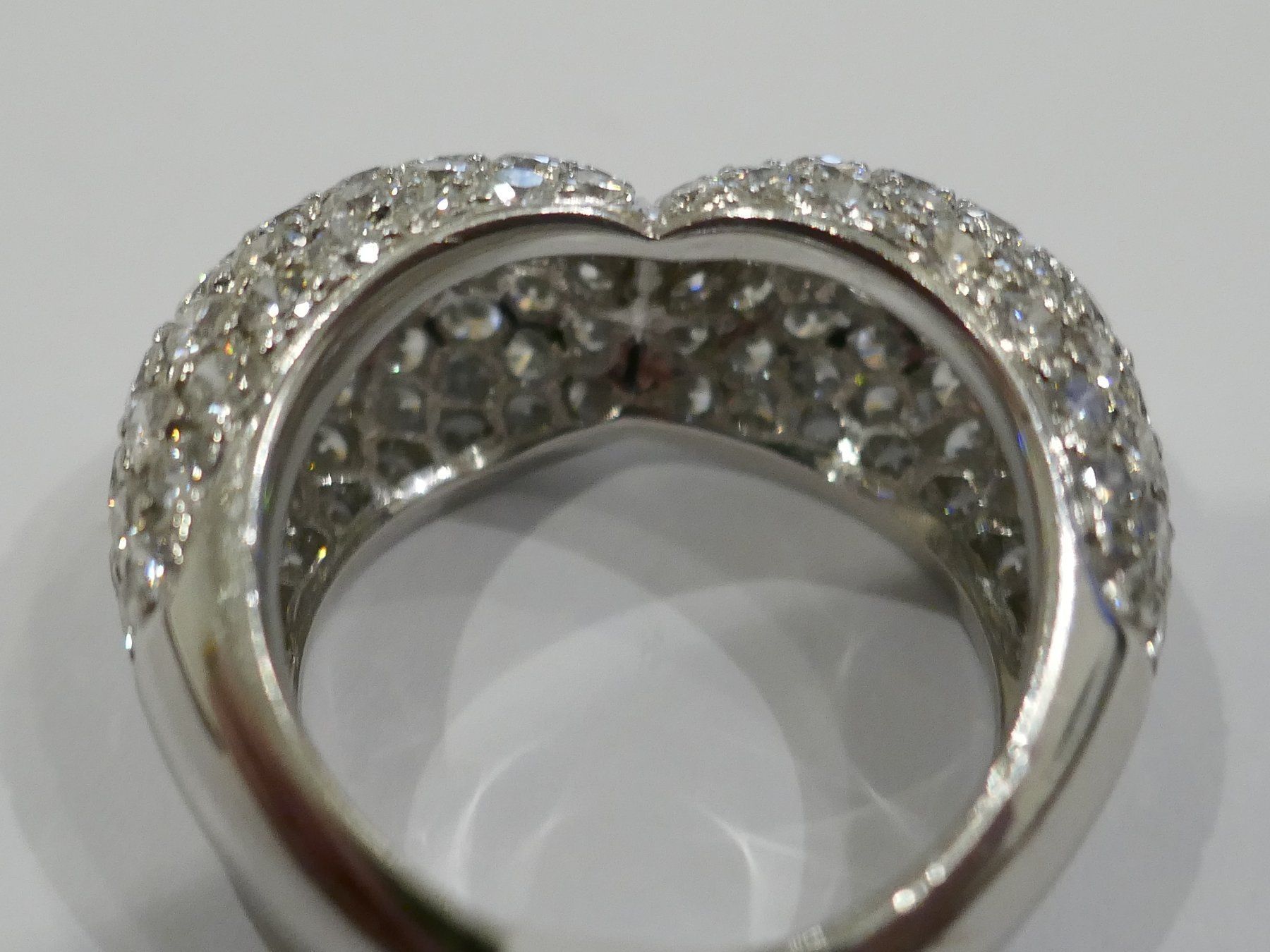 Anelli: Edler Brillant Ring 18 Karat 11,8 gr. – Usato da Schaffhausen venduto da swisswatches-andmore 3