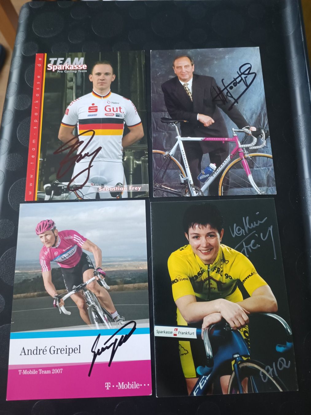 Autografi: Rad - 4x Handsigniert - Autogrammset – Usato da Menziken venduto da Artographs