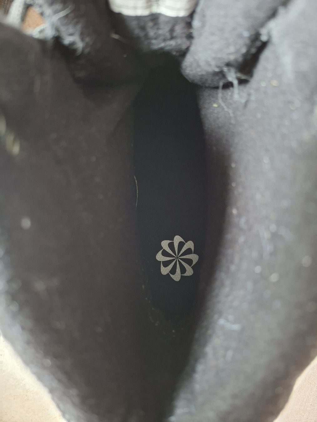 Merrell Scarpe da uomo: Merrell Wanderschuhe Gr. 46 Schwarz Top Zustand Warm – Usato da Klingnau venduto da vollmond36 6