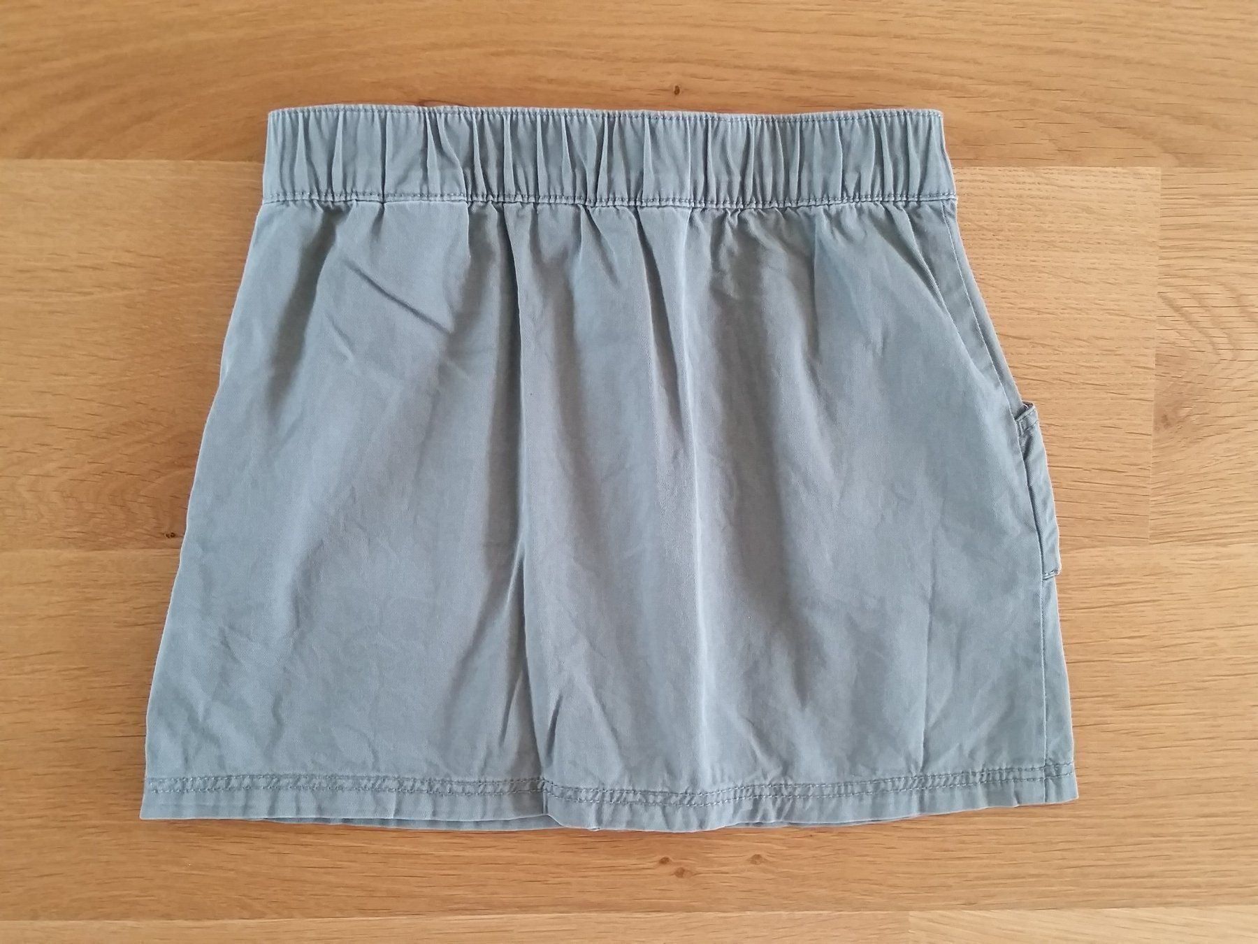 H&M Vestiti & Gonne: Rock Gr. 116 – Usato da Villars-sur-Glâne venduto da richardette 3