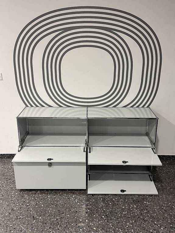 Scaffali: USM Haller Sideboard Lichtgrau. – Usato da Glattbrugg venduto da q-aderdesign 2