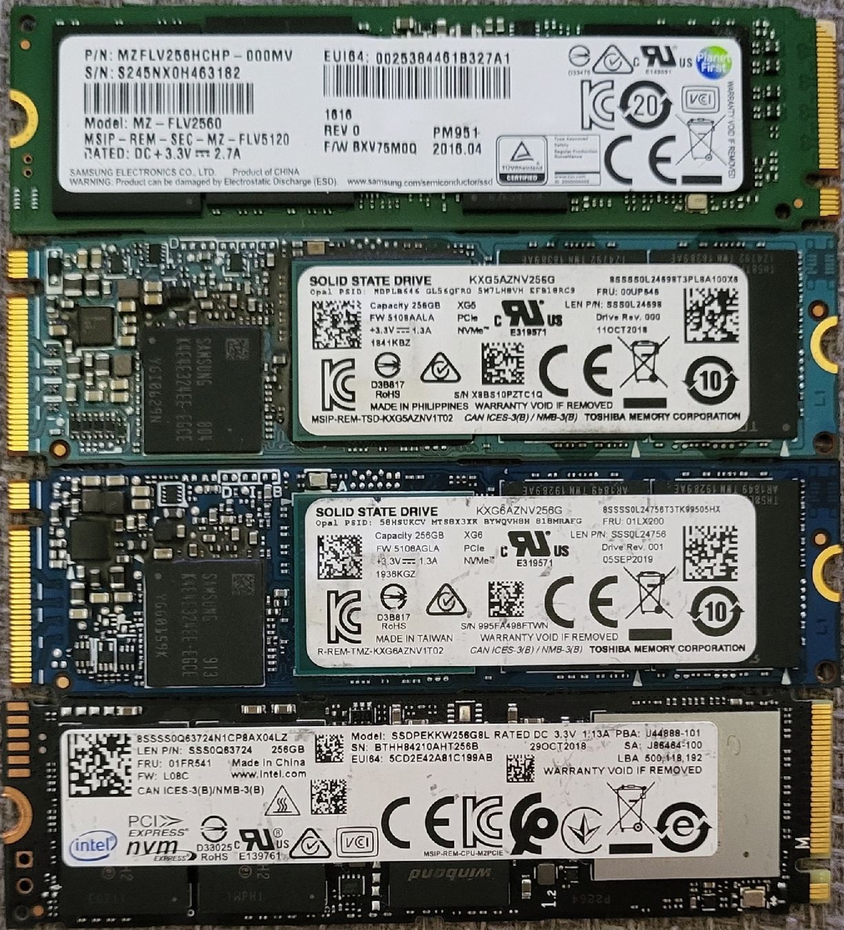 Harddisks: 4x NVMe SSD 256GB diverse Modelle – Defekt aus Zürich von Gulbi1919