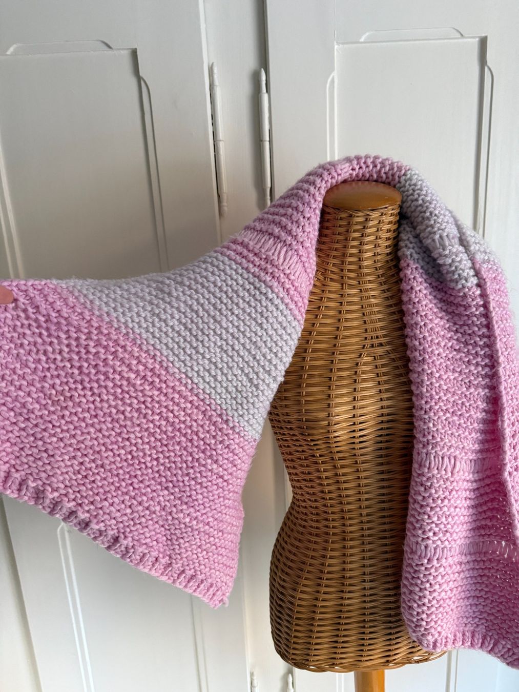 Foulards & écharpes: Strickschal rosa gestreift – D'occasion à Zürich par Diazaio 1