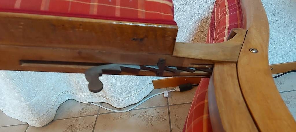 Sessel: Fauteuil rouge – Gebraucht aus La Sarraz von Eliza45 3