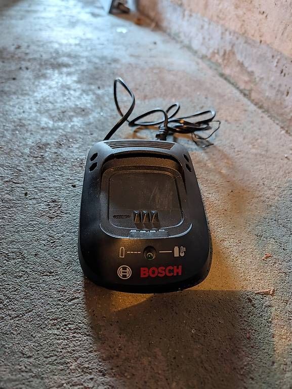 Seghe: Bosch Stichsäge Universal Cut 18V-65 – Usato da Nidau venduto da nani111 2