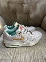 Nike Air Gr. 38 / year of the horse / limited Edition