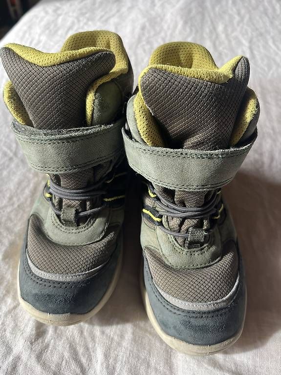Chaussures garçon: Winterstiefel Ecco 28 – D'occasion à Jona par tukan80