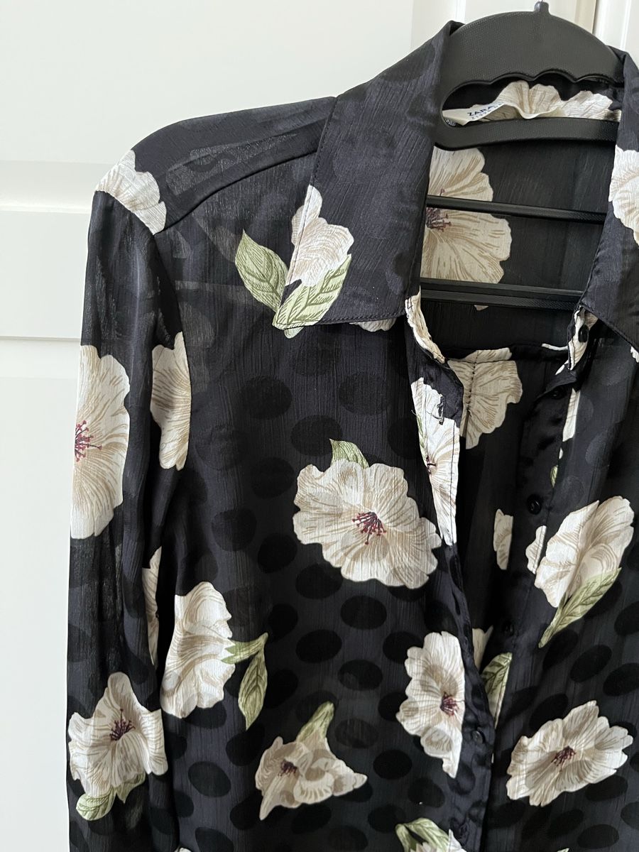 Zara Camicette: Blumenmuster-Chiffonbluse – Nuovo (secondo la descrizione) da Allschwil venduto da eyl_bb8q 1