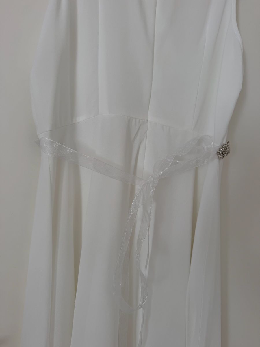 Vestiti: Robe blanche sans manches, taille M ornementée – Nuovo (secondo la descrizione) da Villeneuve VD venduto da jxste_dani 2